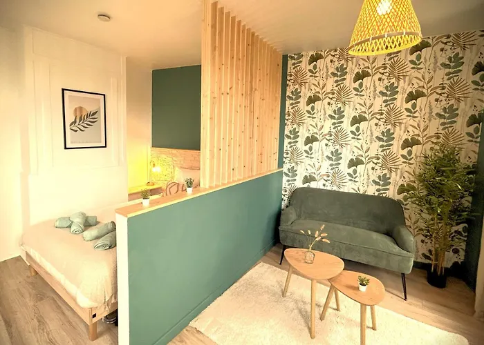 La Canopée-proche Centre Et Gare Avec Balcon Apartamento El Havre